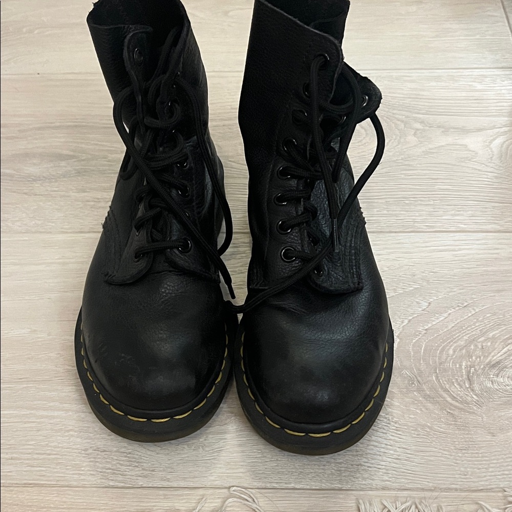 Black Leather Lace-Up Boots Dr. Martens